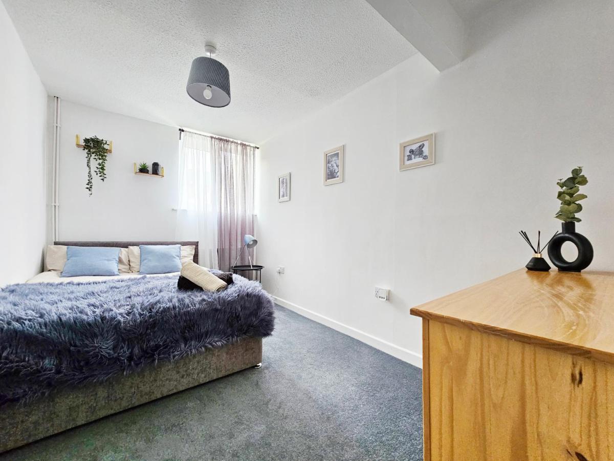 Guest House - Close To All Amenities Northampton Luaran gambar
